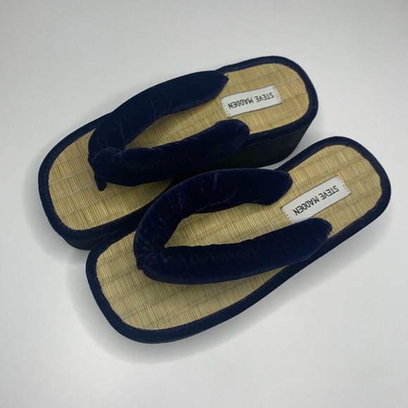 steve madden platform flip flops